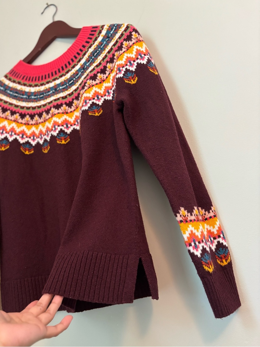 Talbots Fair Isle Extra Small  Burgundy Nordic Style Repeating Geometry Neckline